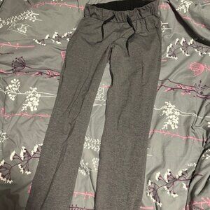 LUlulemon On the FLy pants size 4